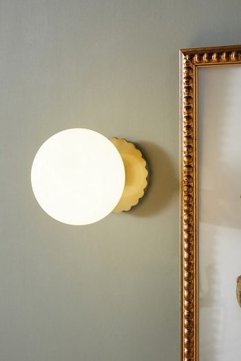 Pearl LED Wall Light